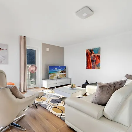 Appartement Horizont- Direkt Am Wasser, Hafenblick, Fahrstuhl, Sauna, Ueberdachter Balkon