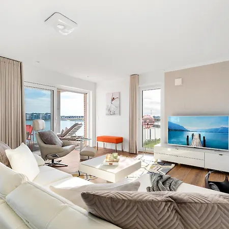 Appartement Horizont- Direkt Am Wasser, Hafenblick, Fahrstuhl, Sauna, Ueberdachter Balkon