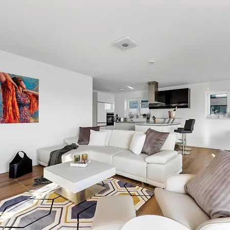 Horizont- Direkt Am Wasser, Hafenblick, Fahrstuhl, Sauna, Ueberdachter Balkon Olpenitz